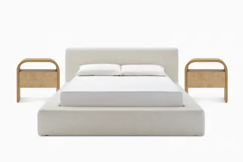 Dawson Bed with 2 Crescent Nightstands